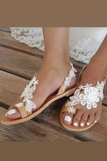 Sandalias planas de encaje blanco de moda